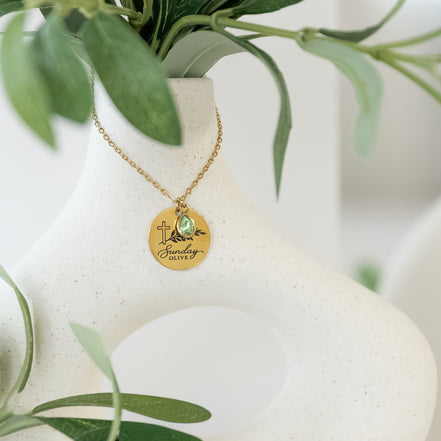 Sunday Olive Faith Pendant Stainless Steel Gold PVD Necklace